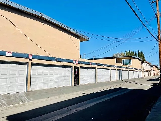 1820 W Sallie Ln #B1 — Photo 31