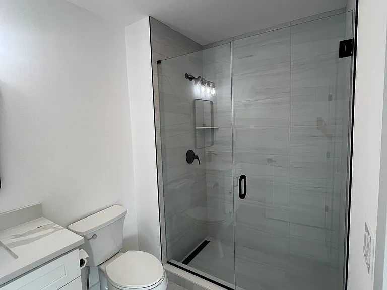 211 Ferry Blvd — Photo 28