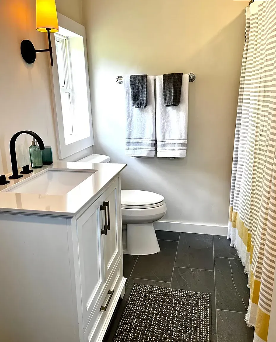2 bed, 964 sqft, $1,500 — Photo 3