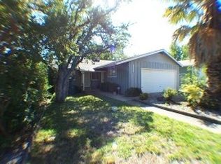 1745 Mesa St, Redding, CA 96001