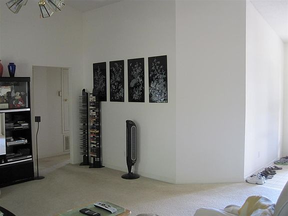 2nd image of 1912 Southwind Cir