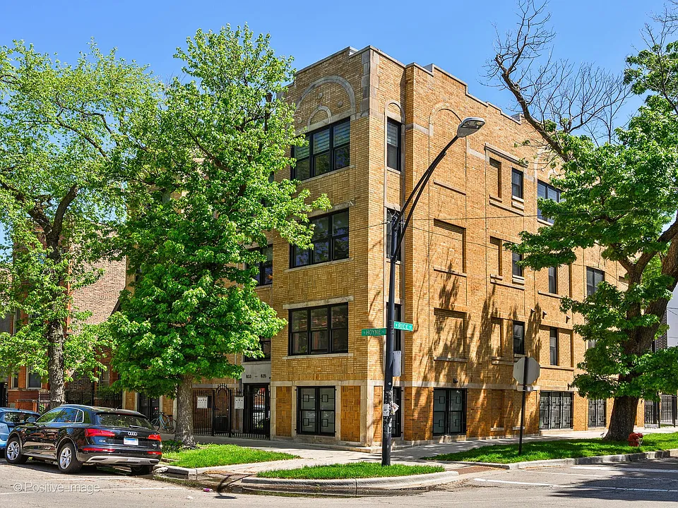 833 N Hoyne Ave #2S
