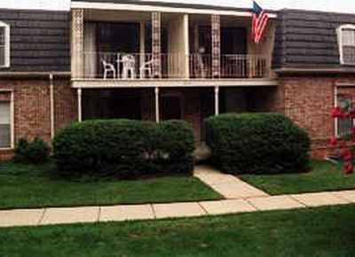 3111 Patrick Henry Dr APT 621, Falls Church, VA, 22044