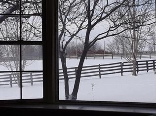 1725 McCowans Ferry Rd, Versailles, KY 40383