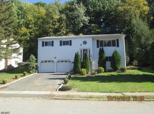 30 Highview Ter, Dover, NJ 07801