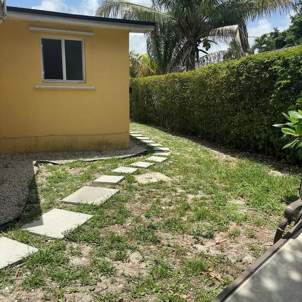 1 bed, 1.0 bath, 950 sqft, $1,100 — Photo 3