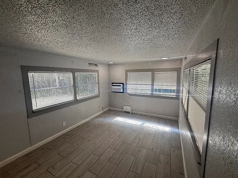 16425 Sunflower Trl — Photo 8