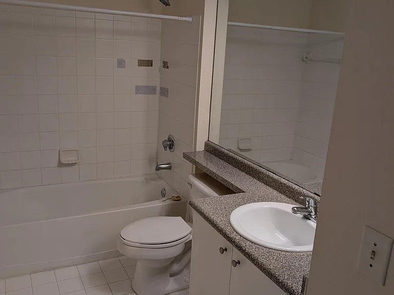 350 Crestwood Cir #201 — Photo 19