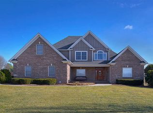 1210 Lakemere Ave, Bowling Green, KY 42103