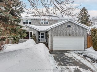 28 Camrose Dr, Georgina, ON L4P 3L6