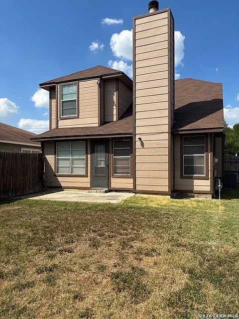 3 bed, 2.5 bath, 1697 sqft, $1,600 — Photo 4