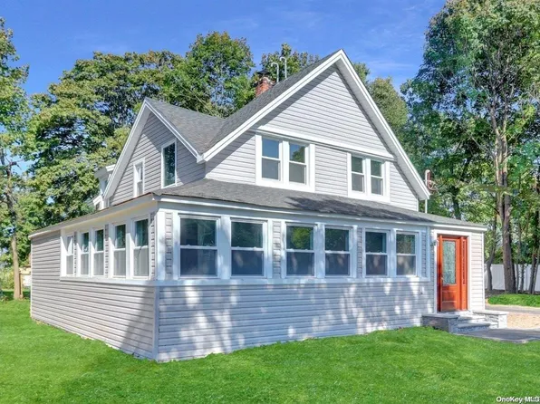165 Cedar Street, Amityville, NY 11701