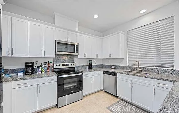4248 Vermilion Ct — Photo 6