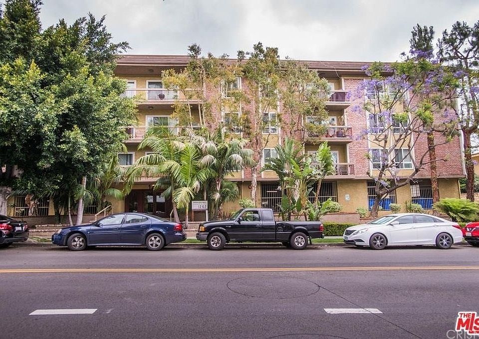 1st image of 1262 S Barrington Ave APT 308S