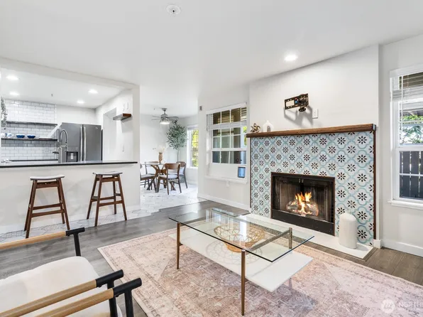 14007 NE 181st Street #F-104, Woodinville, WA 98072