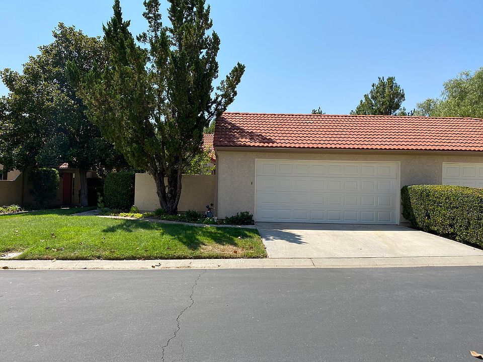 1st image of 26338 Rainbow Glen Dr