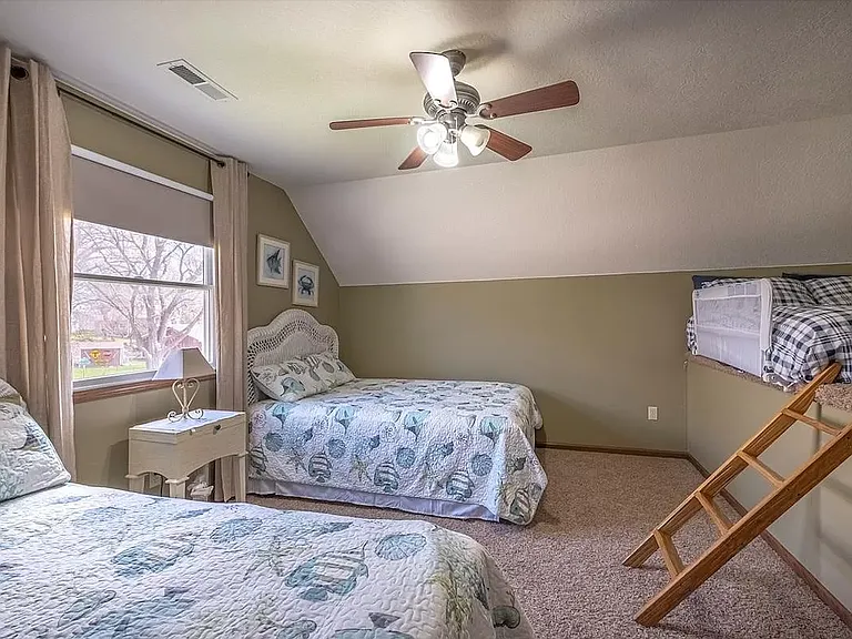 20695 Circle Dr — Photo 11