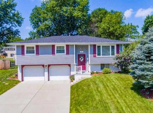 141 Tanglewood Ln, East Peoria, IL
