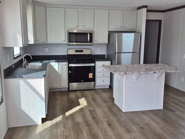 12360 Irma Ave #101, Blair, NE 68008