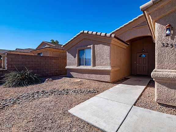 3rd image of 3255 N Yavapai St