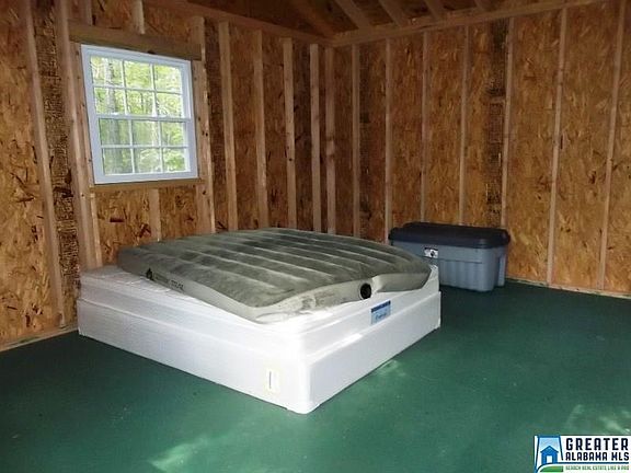 5th image of 1647 Shady Grove Ln