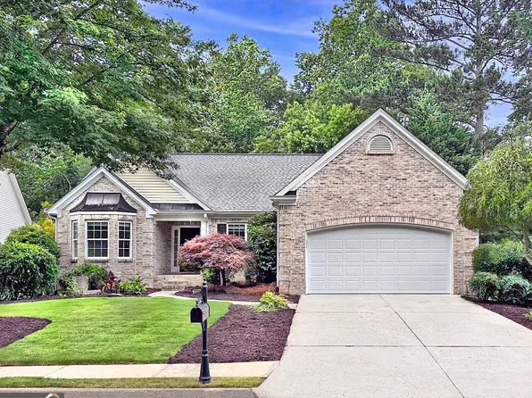 554 Grand Ashbury Ln, Sugar Hill, GA 30518