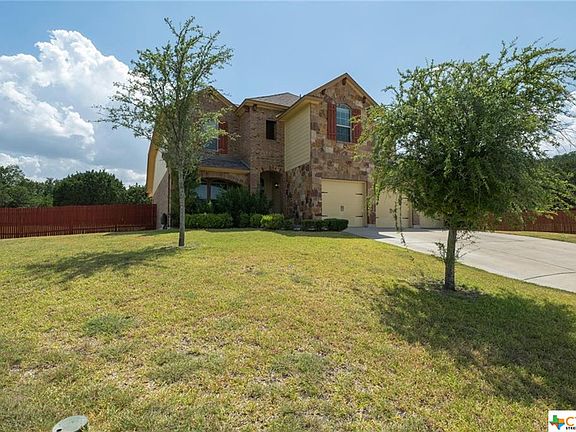 3rd image of 3900 Stone Creek Dr