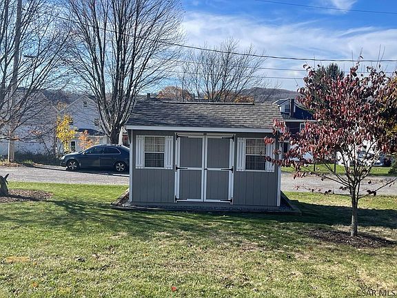 5th image of 408 Cambria Ave