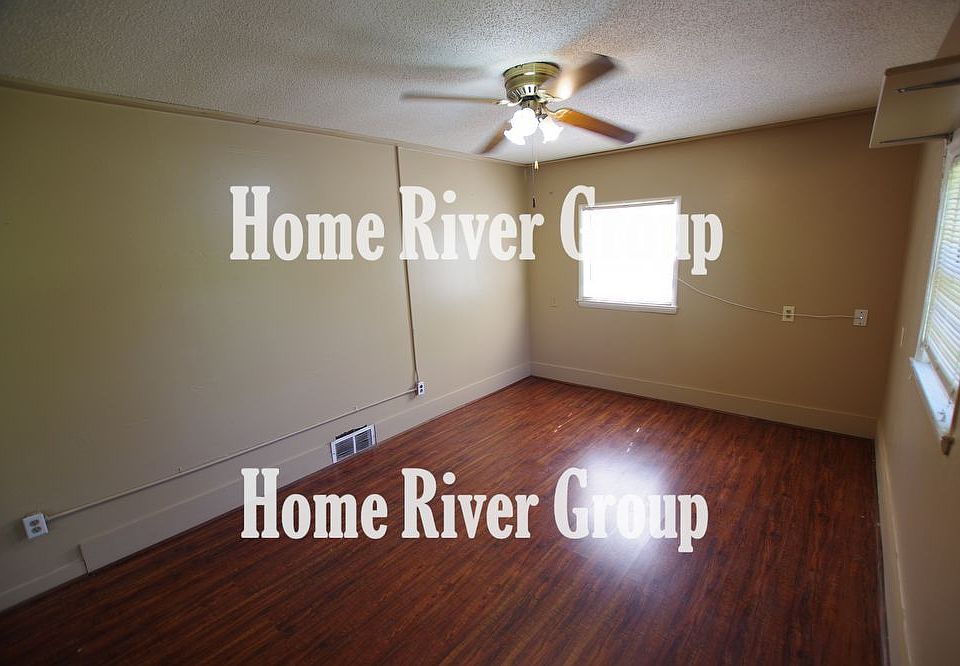 2nd image of 10500 E Winner Rd #0