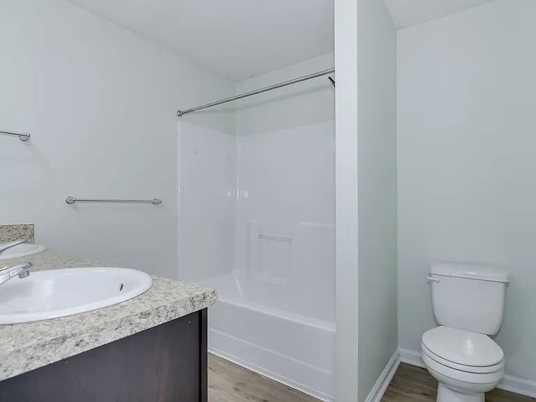 901 Avalon Ct — Photo 27
