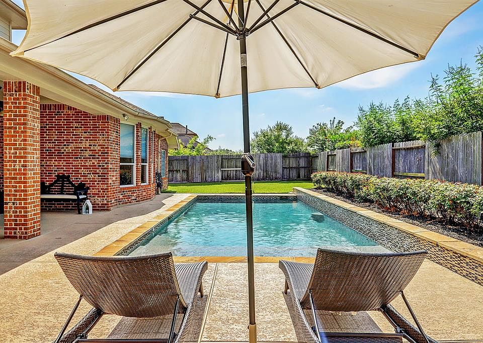 1st image of 19511 Lake Fork Ct