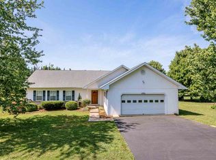 170 Nottingham Ln, Waynesboro, VA 22980