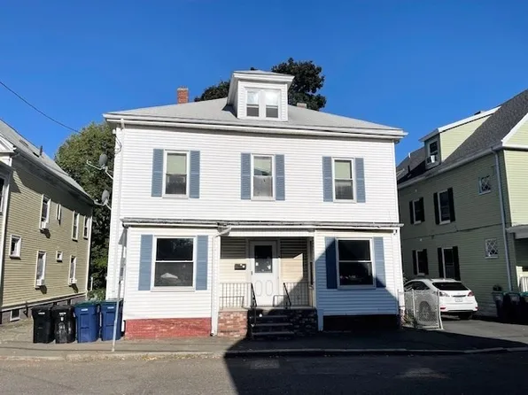 8 Cushing St, Salem, MA 01970