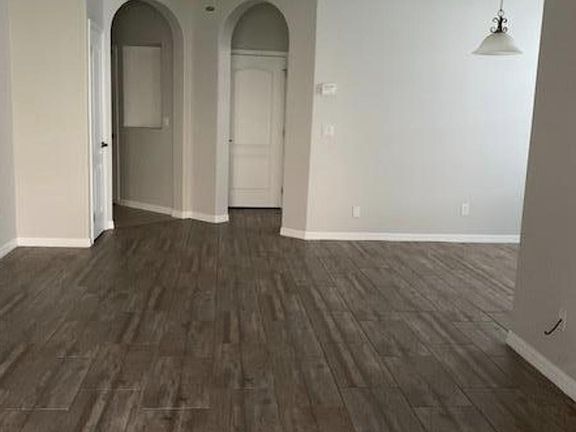 3rd image of 1035 Venetian Dr Unit 101