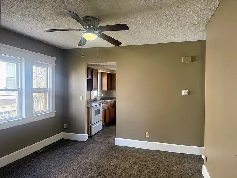 729 Mallison Ave — Photo 2