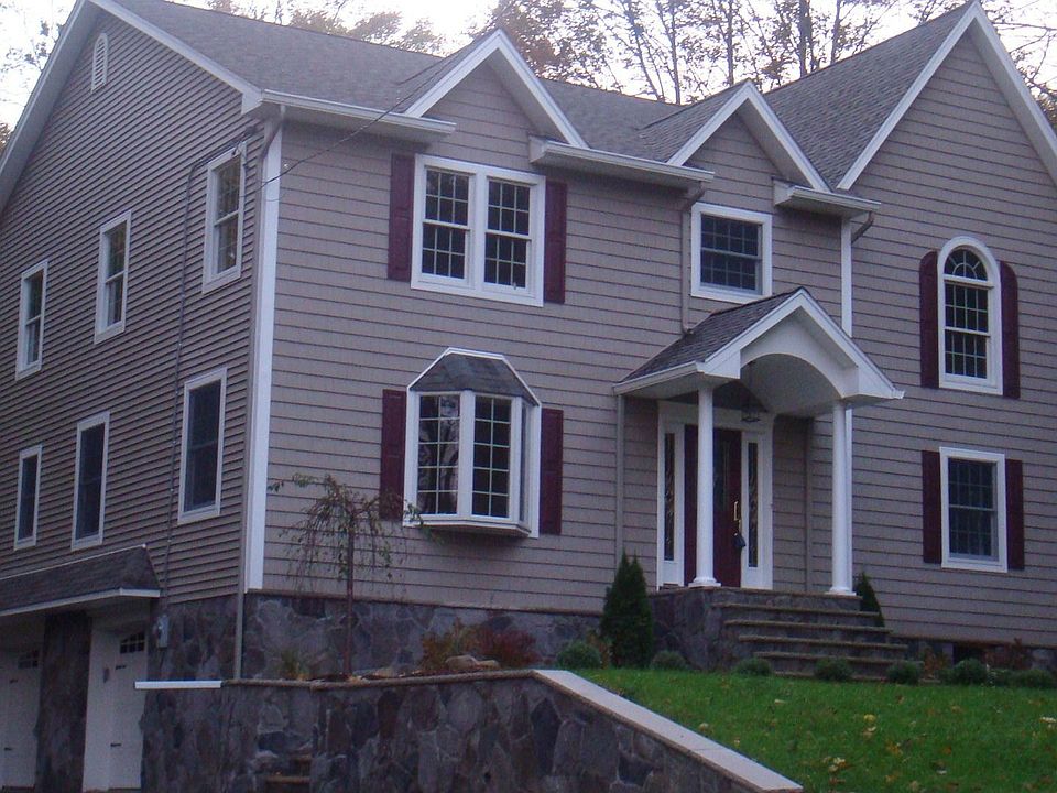 New Colonial