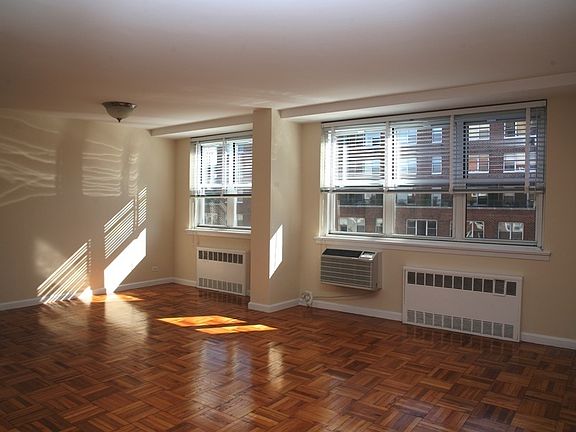 5th image of 201 E 19th St APT 6K