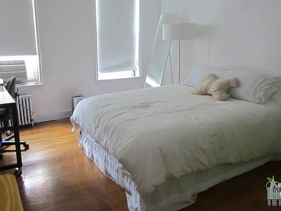 2nd image of 425 W Broadway APT 3e