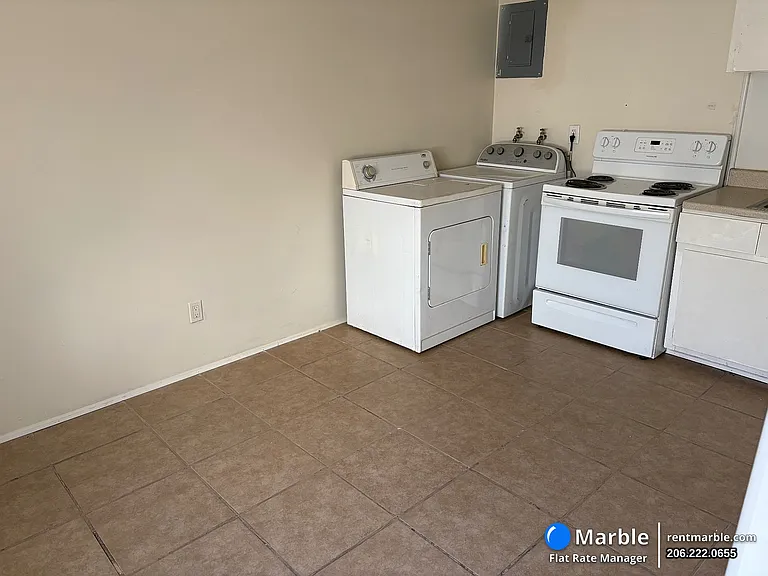 3513 Eastern Ave SE — Photo 20