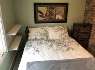 140 Hilltop Rd #1, Longmeadow, MA 01106