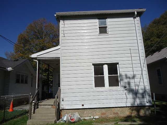 2nd image of 1329 Colburn St