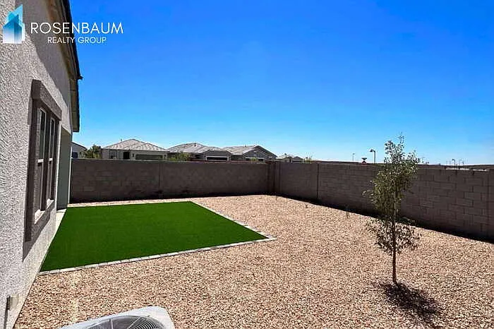 38095 W Cannataro Ln — Photo 16