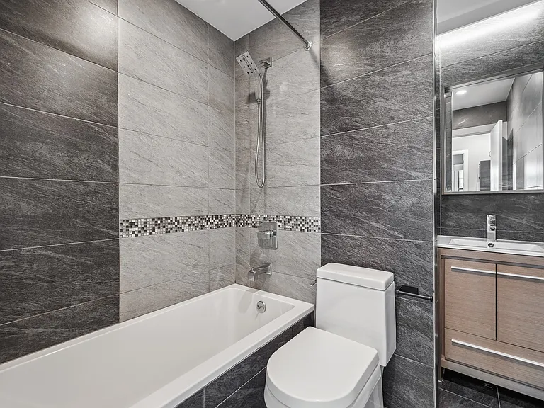 139 Essex St #14 — Photo 7