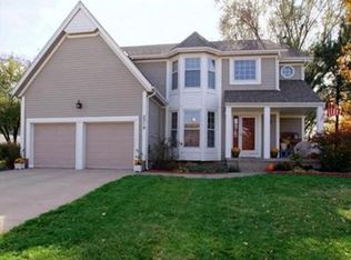 2319 W Forest Dr, Olathe, KS 66061