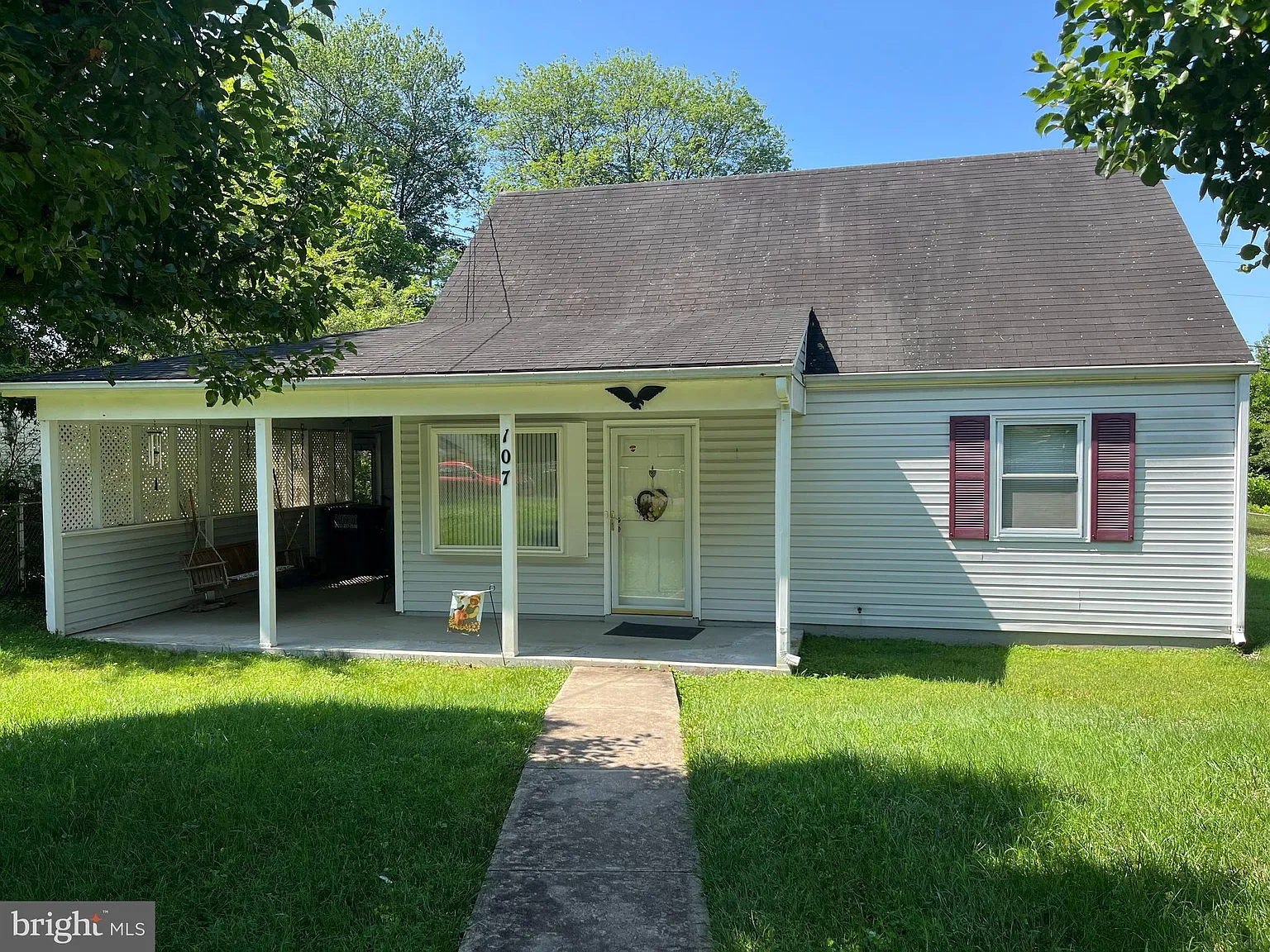 107 Forrest St photo 1