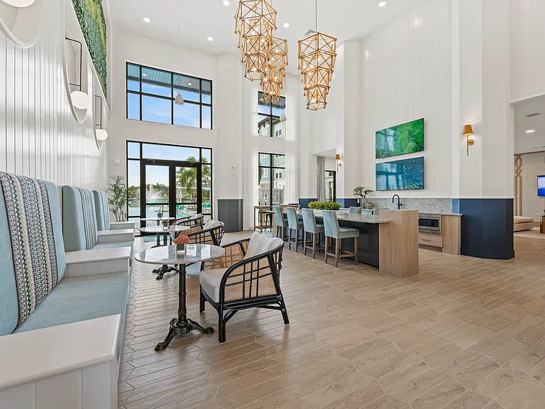 Brisole Luxury Apartments — Photo 6