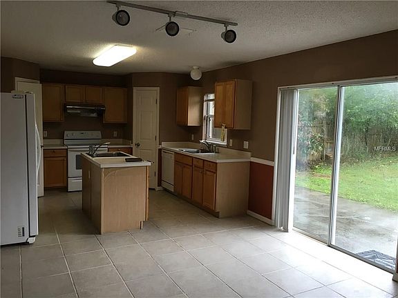 4th image of 3519 Stonefield Dr