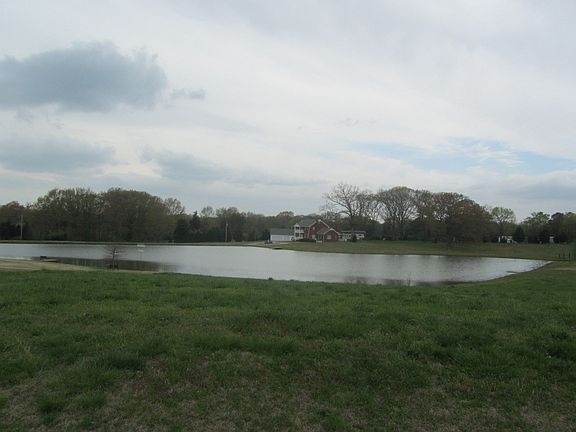 3rd image of 64 Dixieland Dr