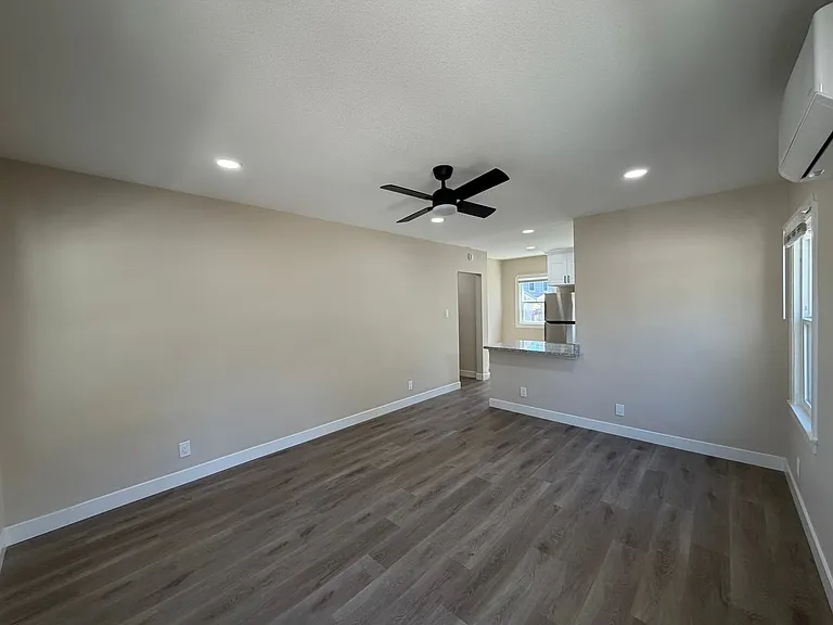 1225 Pine St — Photo 16