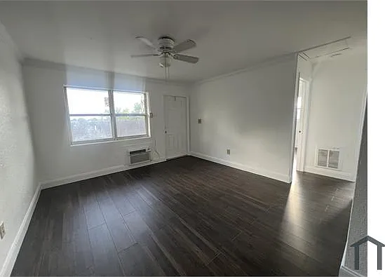 673 SW 7th St #3 — Photo 17